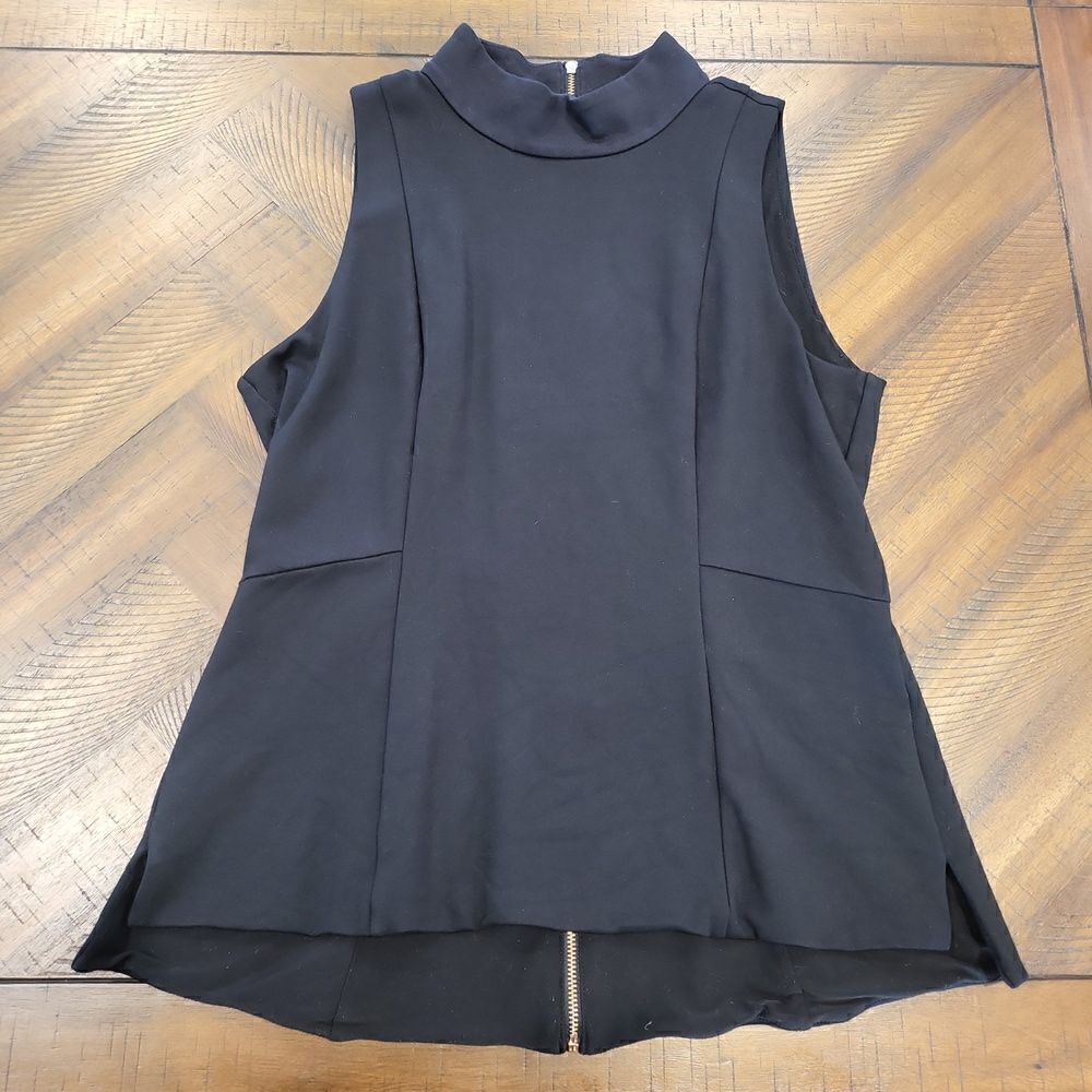 White House Black Market Mock Black Mock Neck Shirt with Zipper Size 6